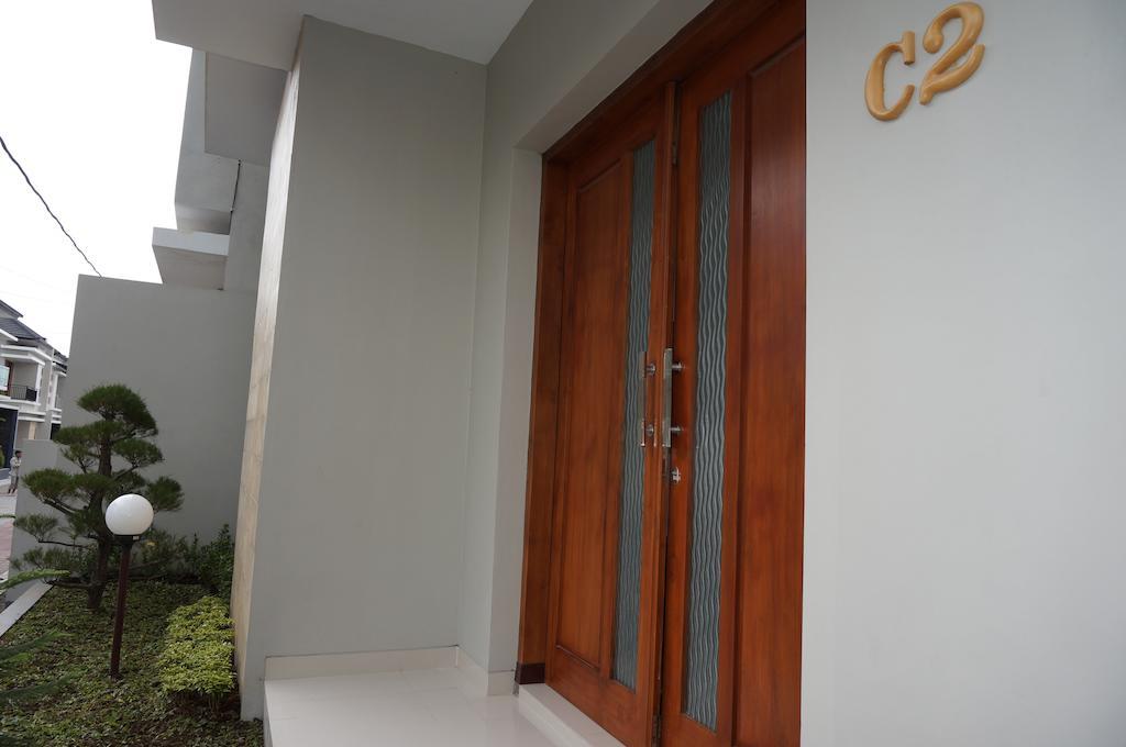 Cemara Homestay Jogja Γιογκιακάρτα Εξωτερικό φωτογραφία