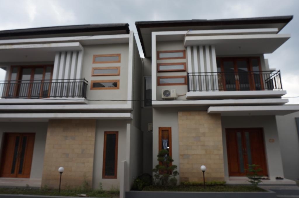 Cemara Homestay Jogja Γιογκιακάρτα Εξωτερικό φωτογραφία